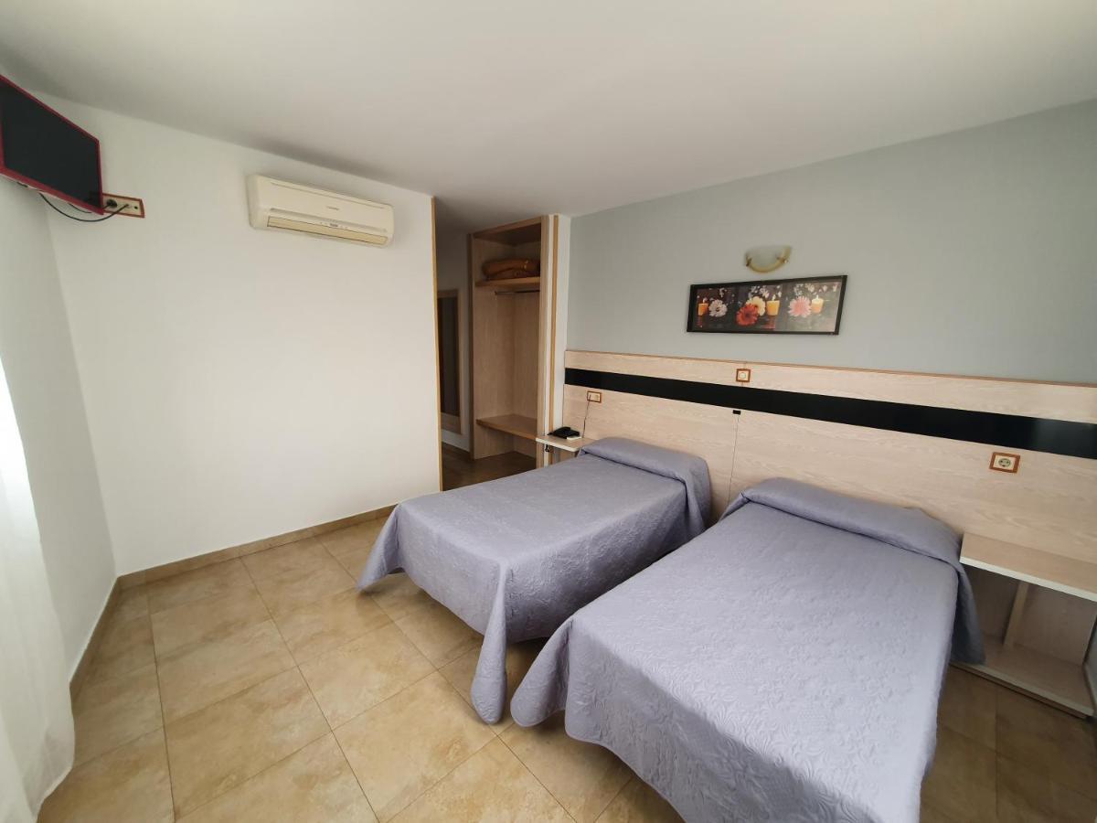 Hostal Fronton Alcobendas Luaran gambar