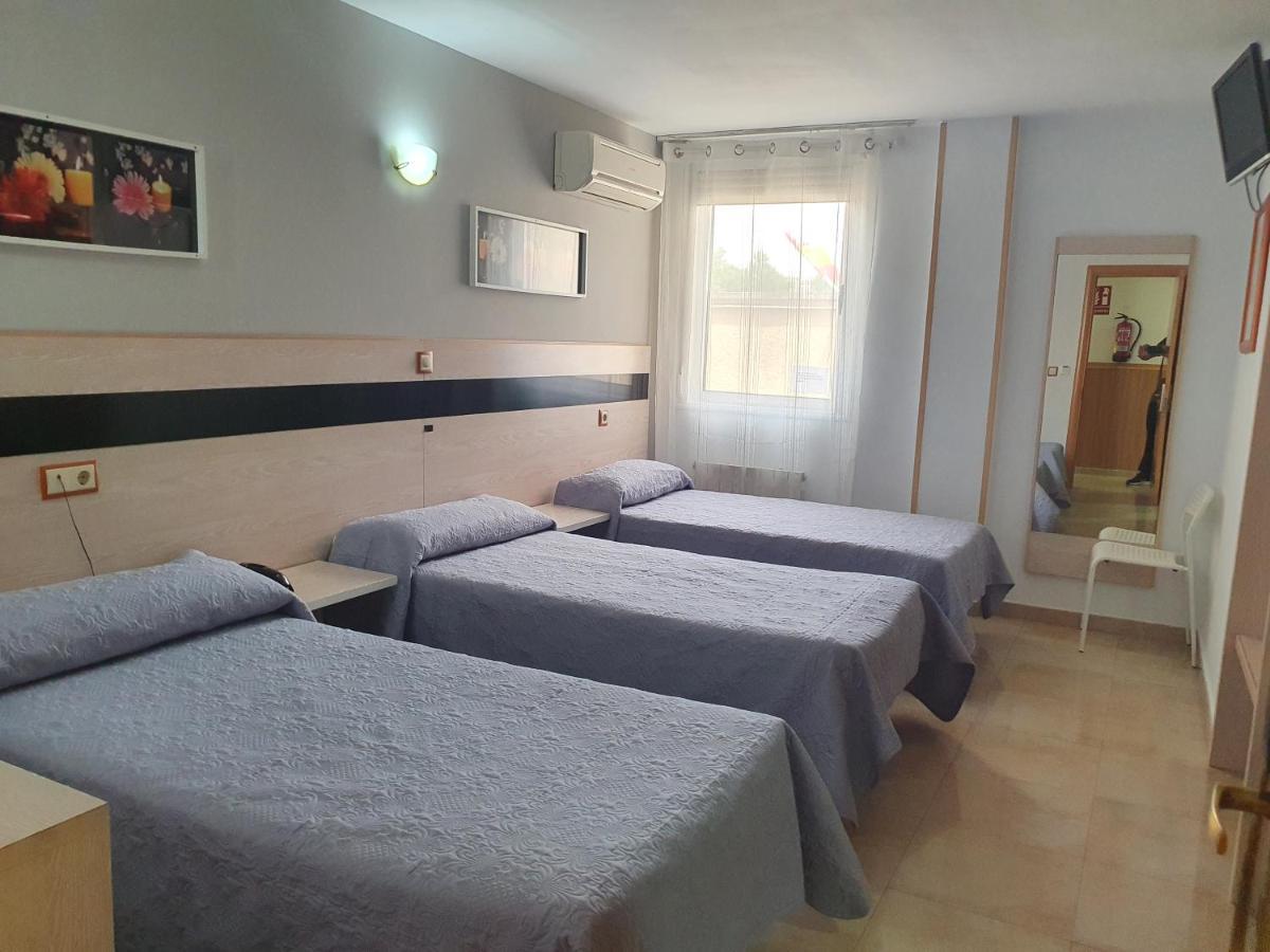 Hostal Fronton Alcobendas Luaran gambar