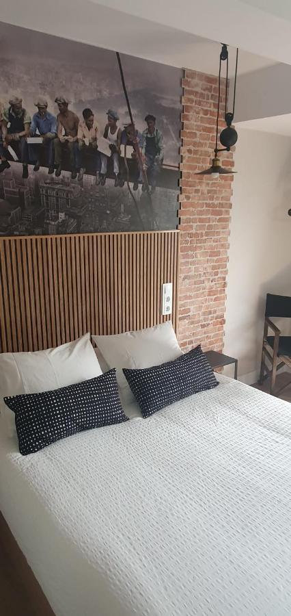 Hostal Fronton Alcobendas Luaran gambar