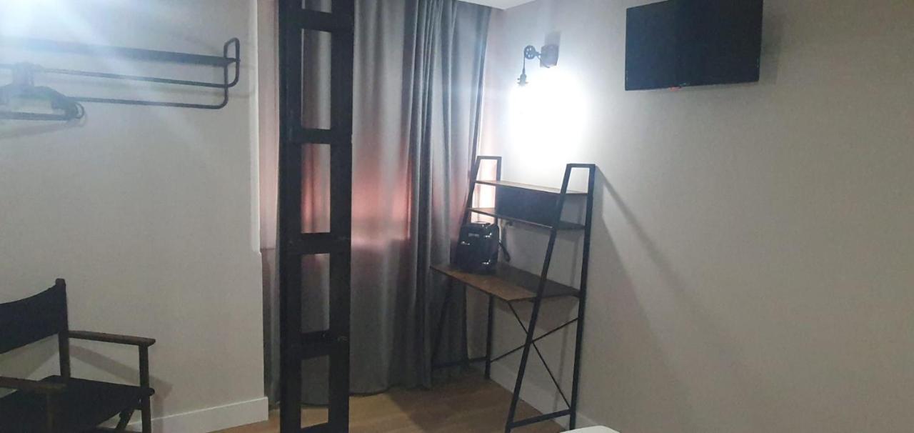 Hostal Fronton Alcobendas Luaran gambar