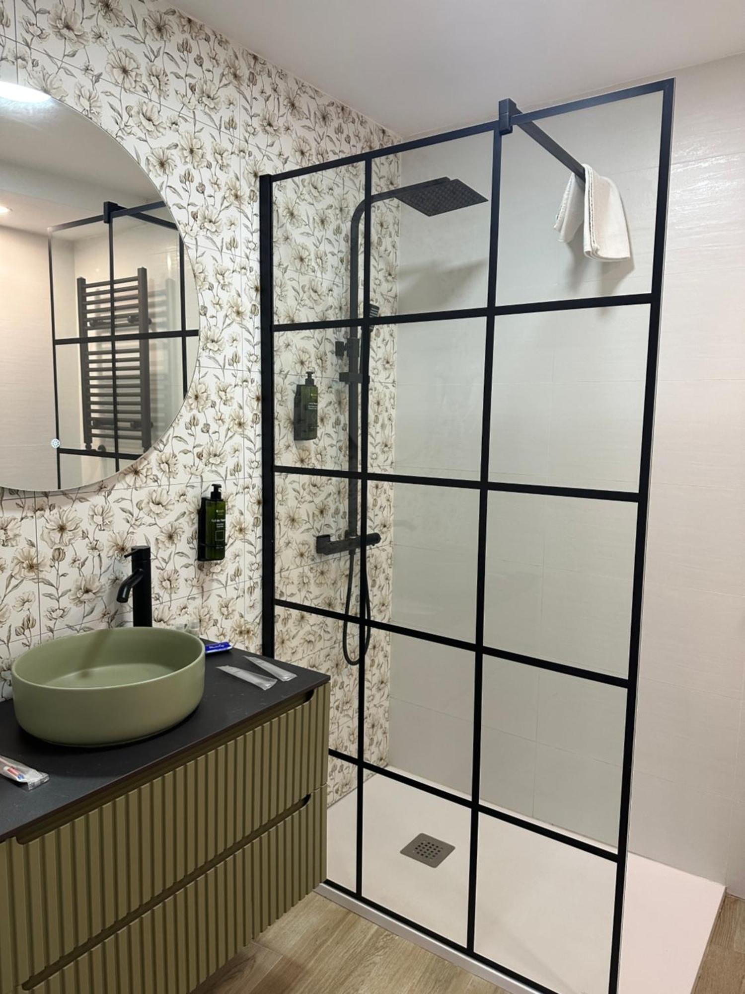 Hostal Fronton Alcobendas Luaran gambar